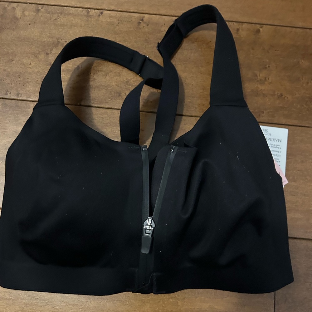 NWT Victoria’s Secret Knockout Front-close Sports Bra 32DD, black